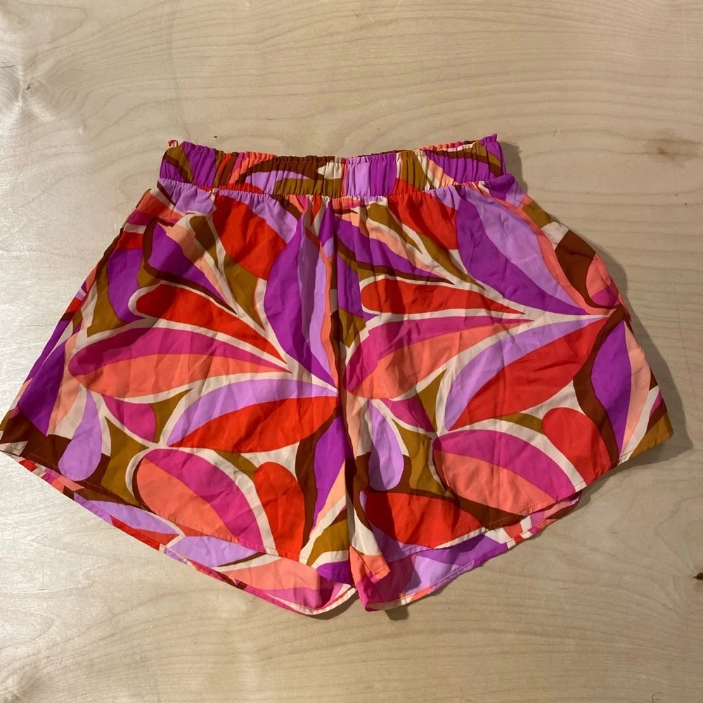 Impressions Pink and Purple Athletic Shorts Large (OP)